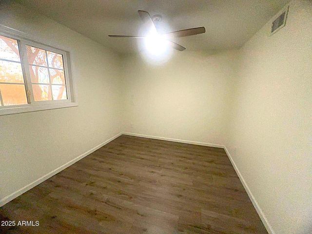 4321 W GREENWAY Road, Glendale, AZ 85306