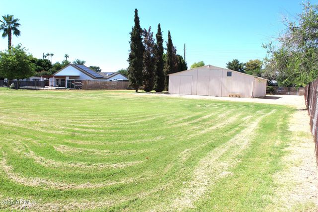 4321 W GREENWAY Road, Glendale, AZ 85306