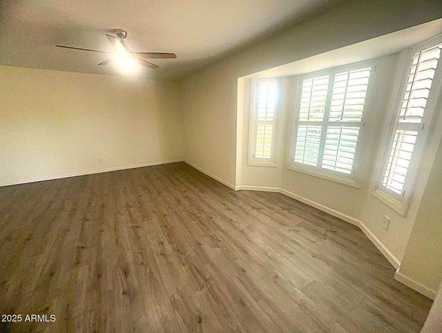 4321 W GREENWAY Road, Glendale, AZ 85306