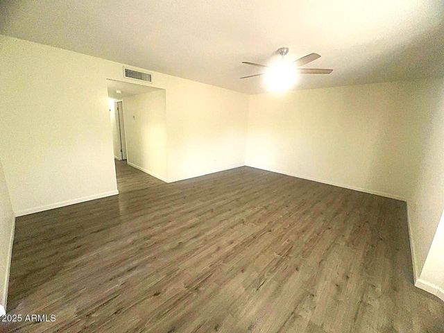 4321 W GREENWAY Road, Glendale, AZ 85306