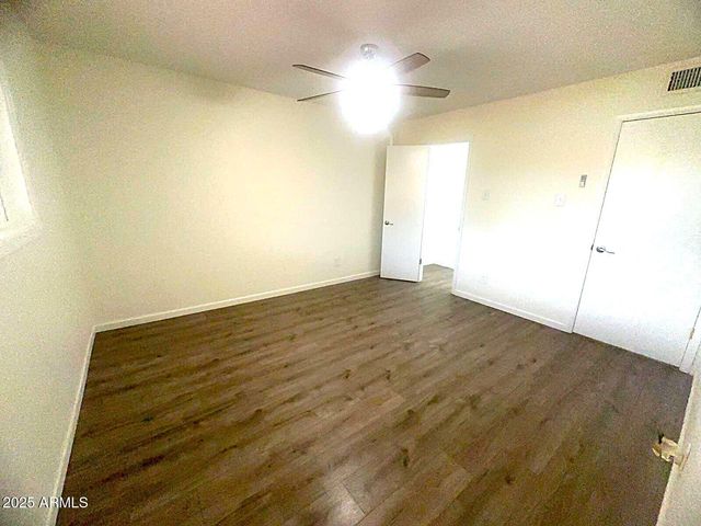 4321 W GREENWAY Road, Glendale, AZ 85306