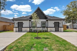 19307 Sears Drive B, Houston, TX 77338