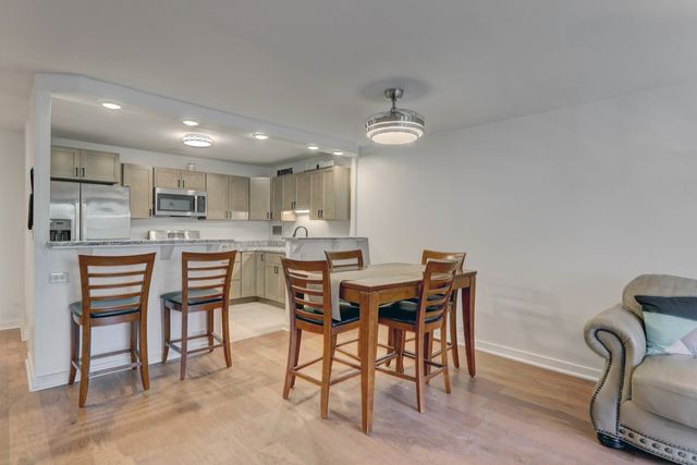 2941 S Michigan Avenue 305, Chicago, IL 60616