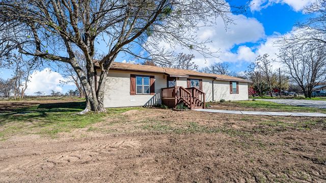 8896 Gholson Road, Waco, TX 76705