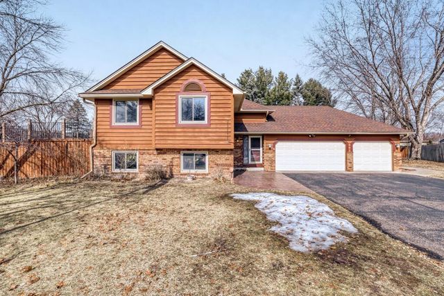 1681 128th Avenue NW, Coon Rapids, MN 55448