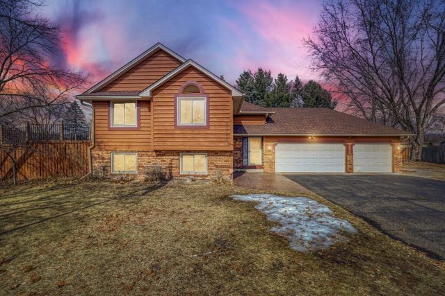 1681 128th Avenue NW, Coon Rapids, MN 55448