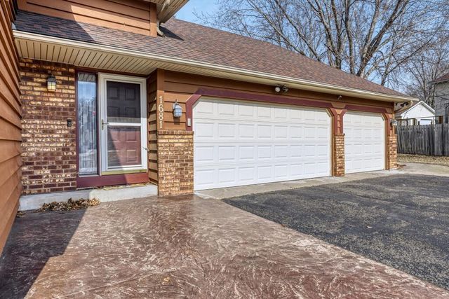 1681 128th Avenue NW, Coon Rapids, MN 55448