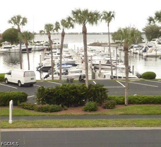 4821 S Landings DR 205, Fort Myers, FL 33919