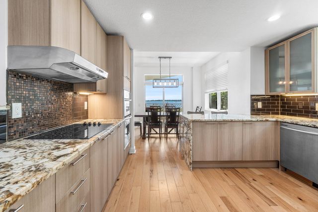 309 E Ocean Avenue 103, Lantana, FL 33462