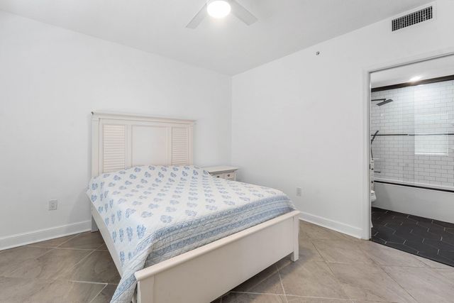 309 E Ocean Avenue 103, Lantana, FL 33462