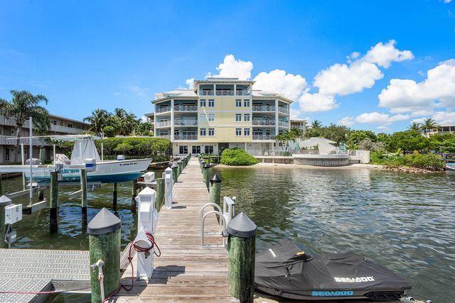 309 E Ocean Avenue 103, Lantana, FL 33462