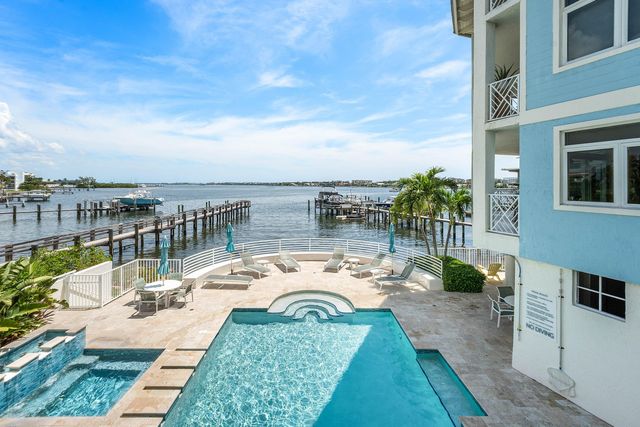 309 E Ocean Avenue 103, Lantana, FL 33462
