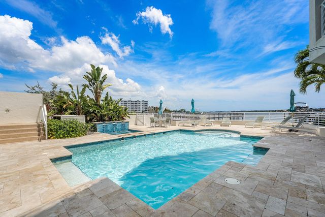 309 E Ocean Avenue 103, Lantana, FL 33462
