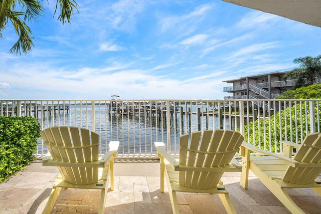 309 E Ocean Avenue 103, Lantana, FL 33462