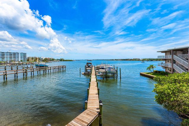 309 E Ocean Avenue 103, Lantana, FL 33462