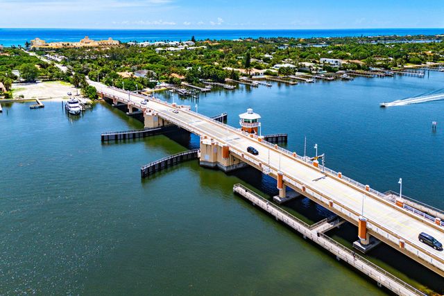 309 E Ocean Avenue 103, Lantana, FL 33462
