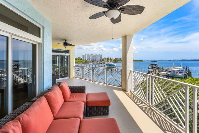 309 E Ocean Avenue 103, Lantana, FL 33462