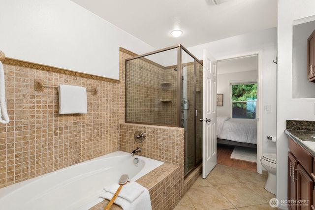 3835 25th Avenue W, Seattle, WA 98199