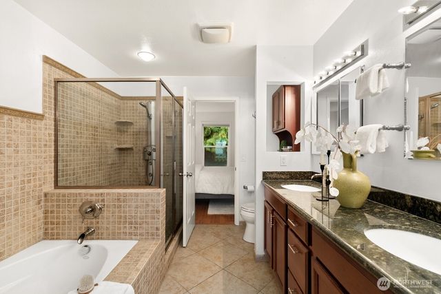 3835 25th Avenue W, Seattle, WA 98199