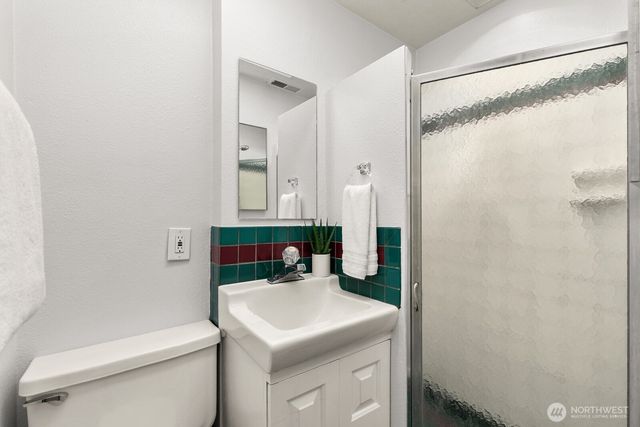 3835 25th Avenue W, Seattle, WA 98199