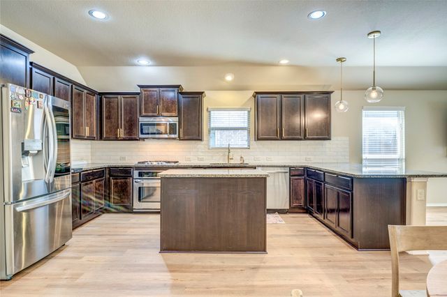 10337 Pear Valley Road, Mckinney, TX 75072