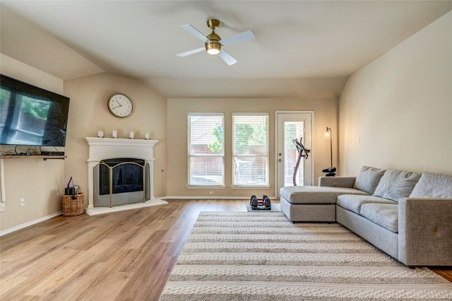 10337 Pear Valley Road, Mckinney, TX 75072