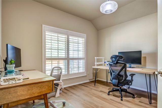 10337 Pear Valley Road, Mckinney, TX 75072
