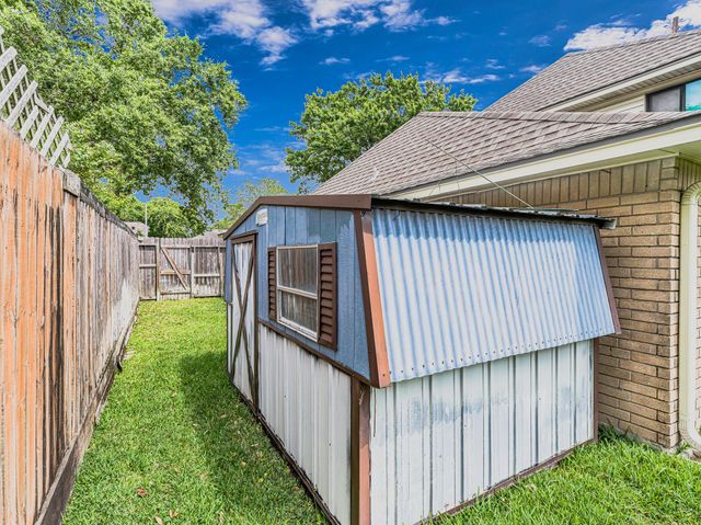 10407 Linecamp Drive, Houston, TX 77064