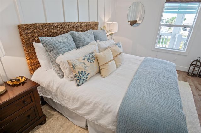 1180 Lagoon Drive, Crystal Beach, TX 77650