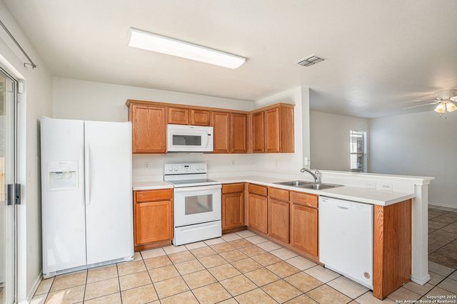 6611 Walnut Valley, San Antonio, TX 78242