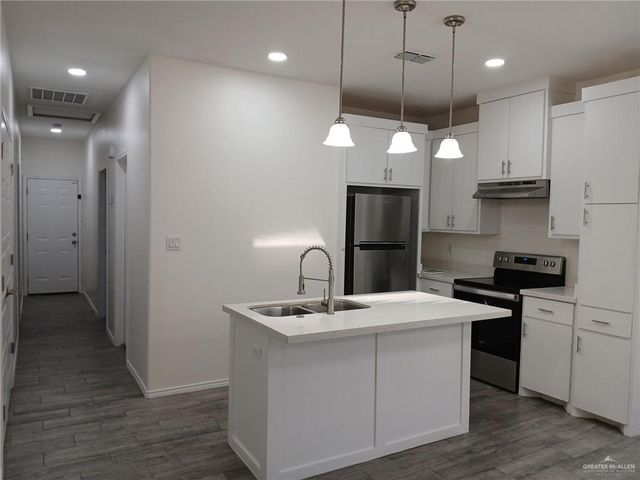 605 & 609 W Cypress Avenue, La Feria, TX 78559