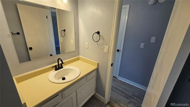 4244 S Bahama Street, Aurora, CO 80013