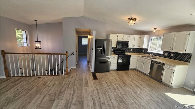 4244 S Bahama Street, Aurora, CO 80013