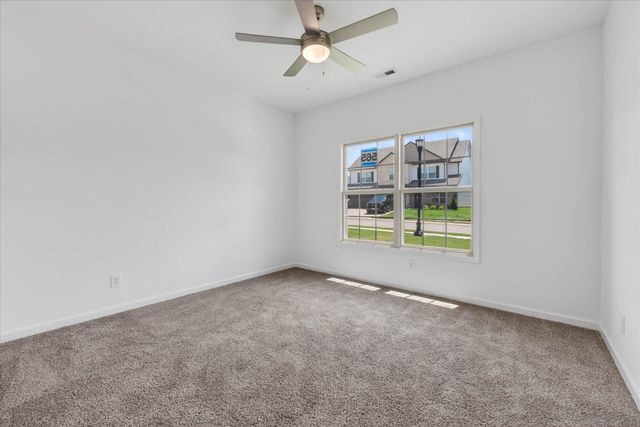 645 Woodrush Dr, Clarksville, TN 37040