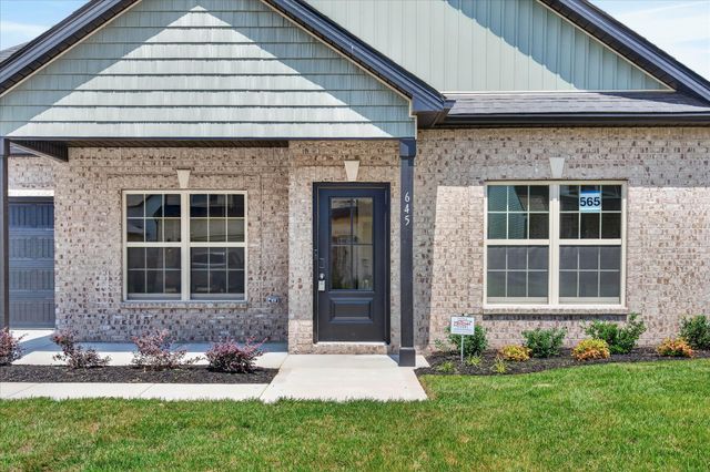 645 Woodrush Dr, Clarksville, TN 37040