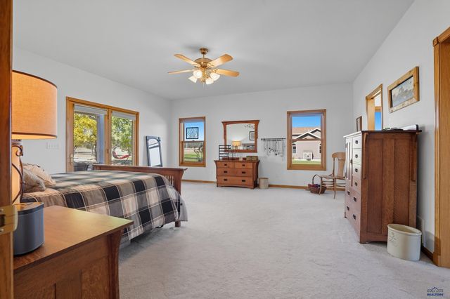 1505 KINGS RD, Rapid City, SD 57702