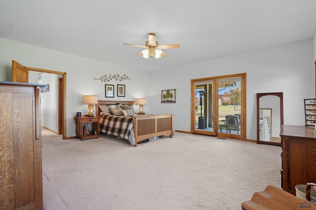 1505 KINGS RD, Rapid City, SD 57702