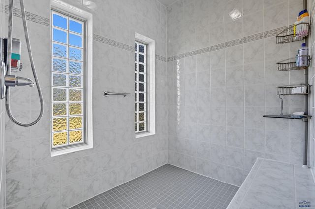 1505 KINGS RD, Rapid City, SD 57702