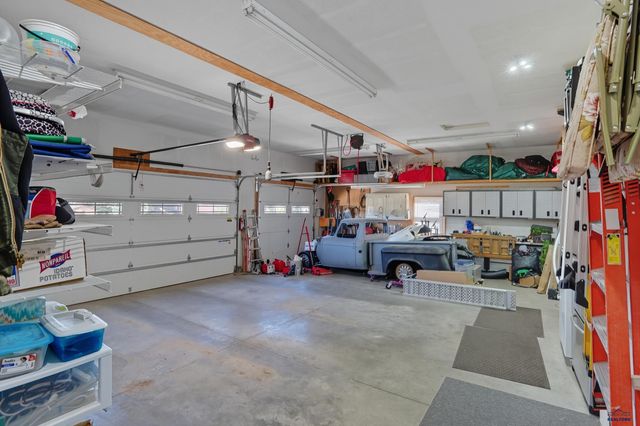 1505 KINGS RD, Rapid City, SD 57702