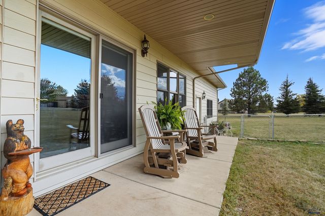 1505 KINGS RD, Rapid City, SD 57702