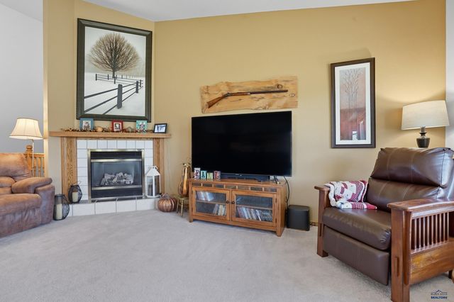 1505 KINGS RD, Rapid City, SD 57702