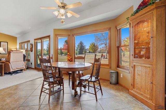 1505 KINGS RD, Rapid City, SD 57702