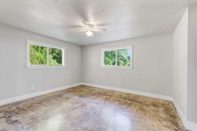 31423 Reids Prairie Road, Waller, TX 77484