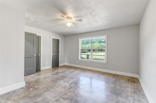 31423 Reids Prairie Road, Waller, TX 77484