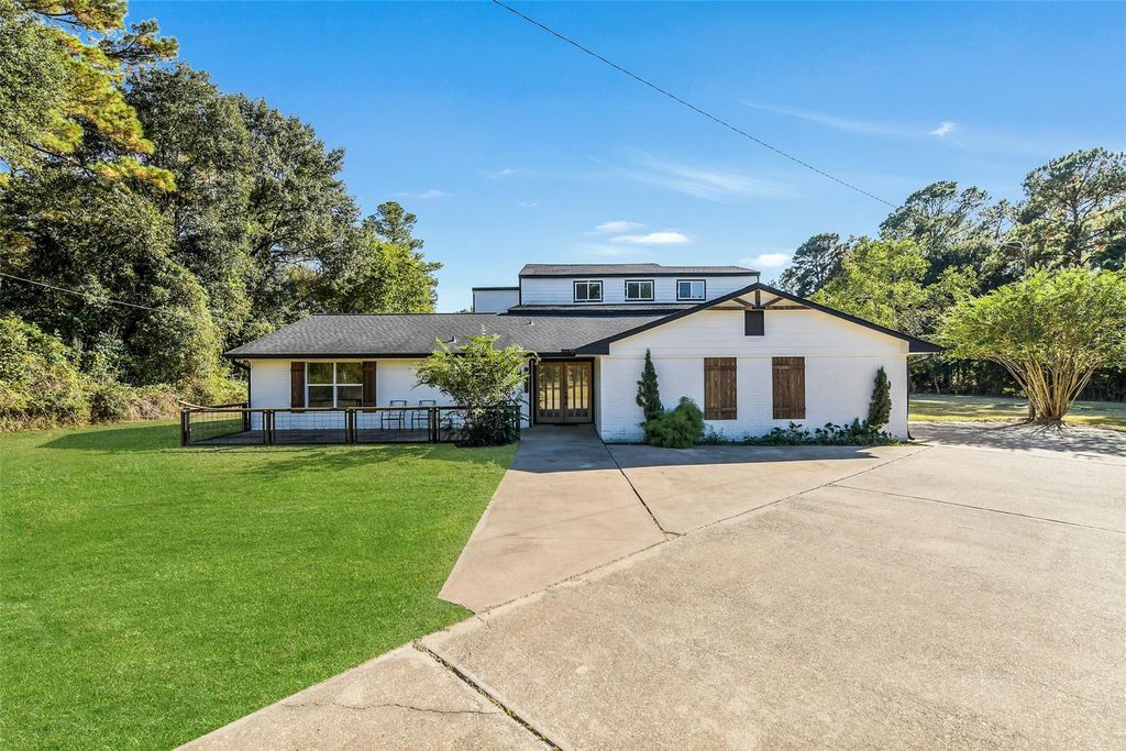 31423 Reids Prairie Road, Waller, TX 77484