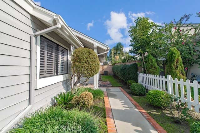 24 Millstone, Irvine, CA 92606