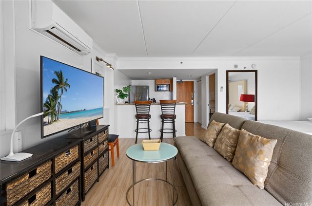 1777 Ala Moana Boulevard 1802, Honolulu, HI 96815