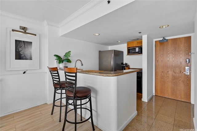 1777 Ala Moana Boulevard 1802, Honolulu, HI 96815