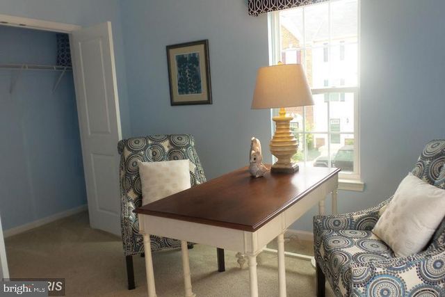6946 KONA DR, Gainesville, VA 20155