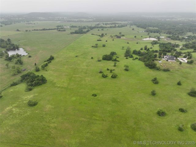 22705 S Rocky Ridge Lane, Claremore, OK 74019